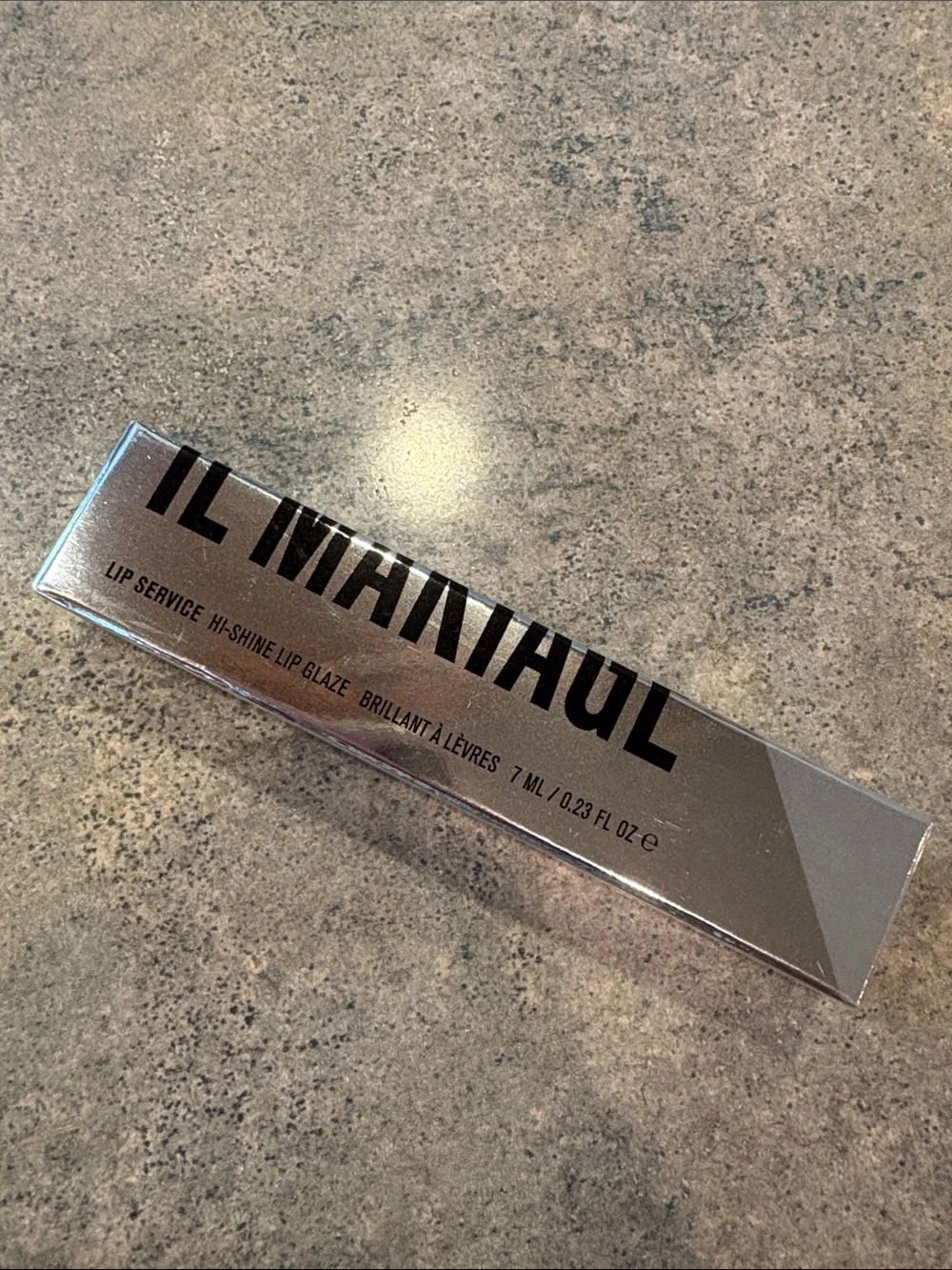 Il Makiage Lip Glaze Petty Crimes 571